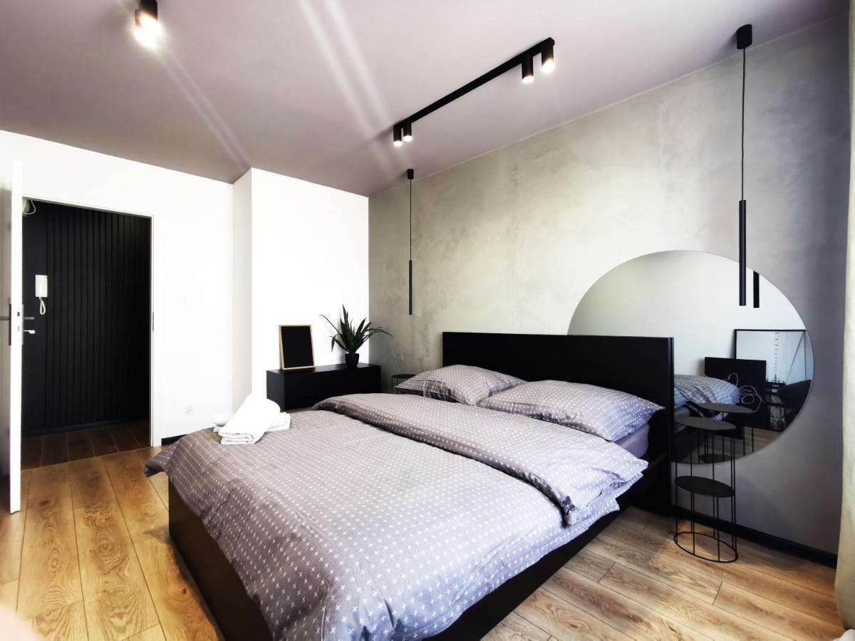 Gliniana Apartment ~ Self Check-In 24H ~ Lift Wrocław Eksteriør bilde